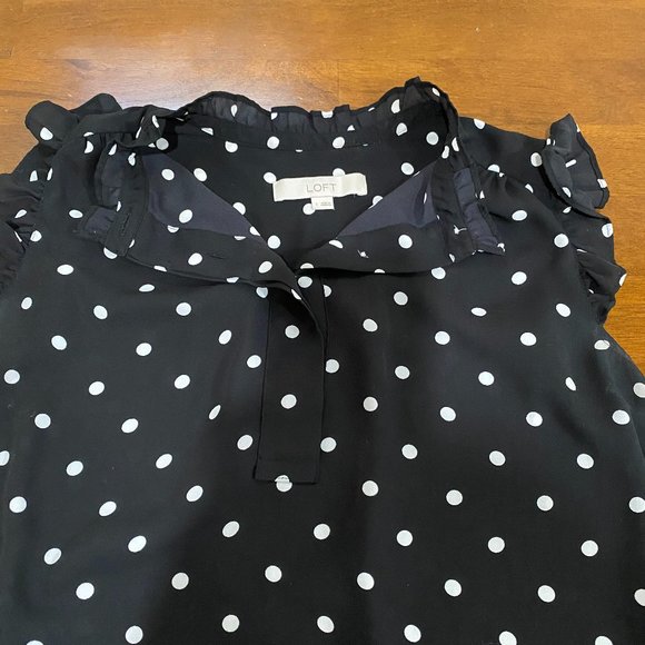 Polka Dot Ruffle Sleeve Shell Top - Picture 3 of 5